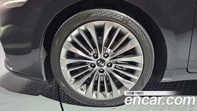 Kia K7 из Кореи Encar