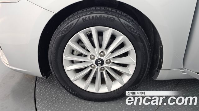Kia K7 из Кореи Encar