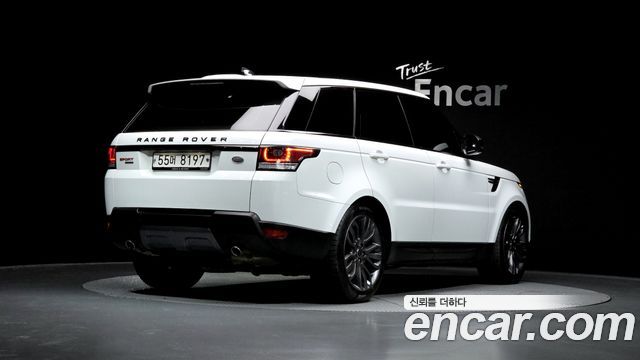 Land Rover Range Rover Sport 3.0 SDV6 HSE Dynamic — пробег 90 676 км — фото 2 из 5