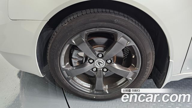 Acura TL 3.7 — пробег 113 823 км