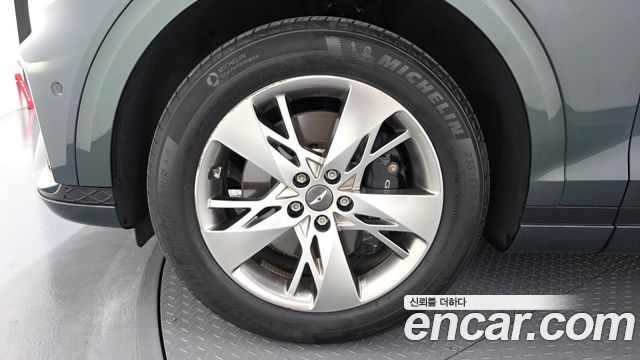Genesis GV70 из Кореи Encar