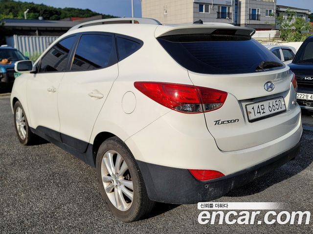 Hyundai Tucson Diesel 2WD LX20 Smart-Pack — пробег 210 945 км — фото 5 из 5