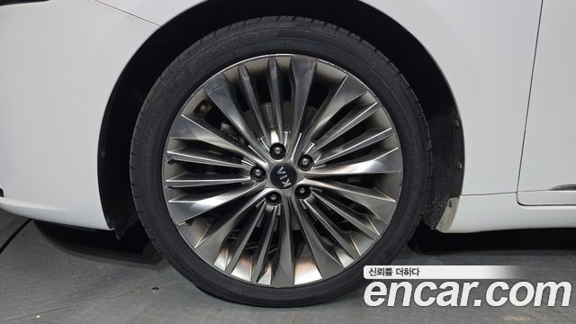 Kia K7 из Кореи Encar