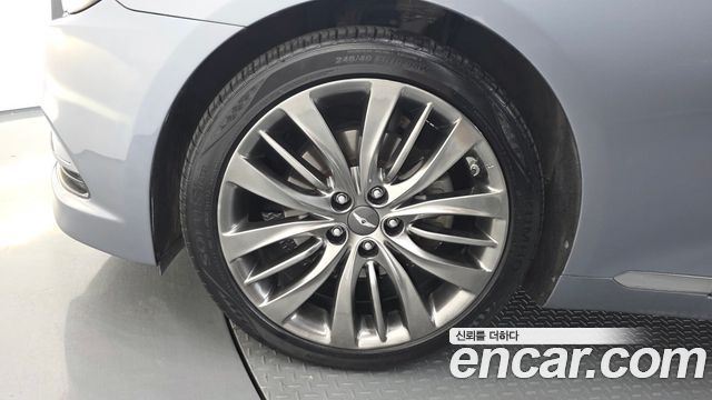 Hyundai Genesis из Кореи Encar