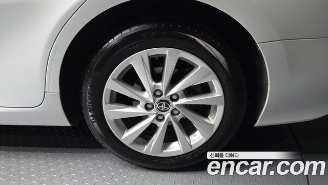 Toyota Camry 2.5 LE Hybrid — пробег 48 816 км