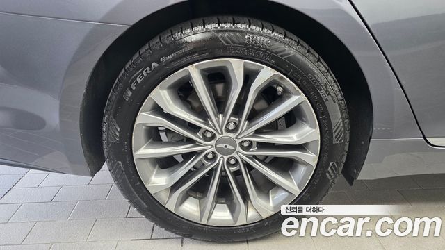 Hyundai Genesis из Кореи Encar