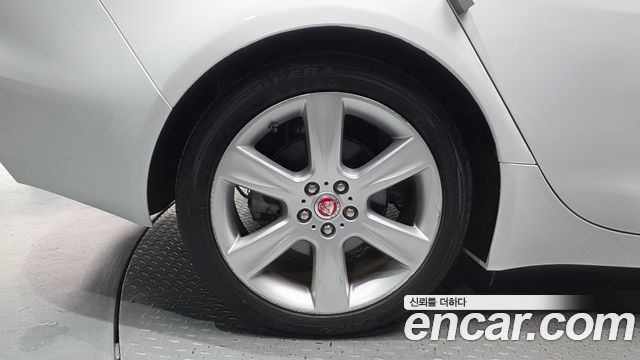 Jaguar XE из Кореи Encar