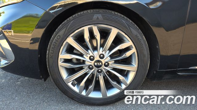 Kia K7 из Кореи Encar
