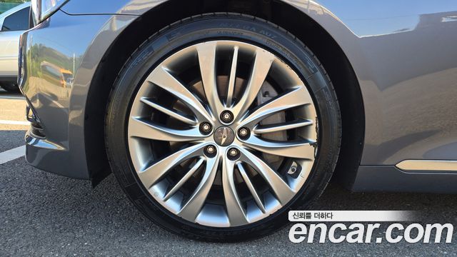Hyundai Genesis из Кореи Encar