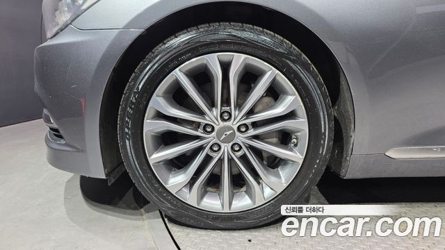 Hyundai Genesis из Кореи Encar