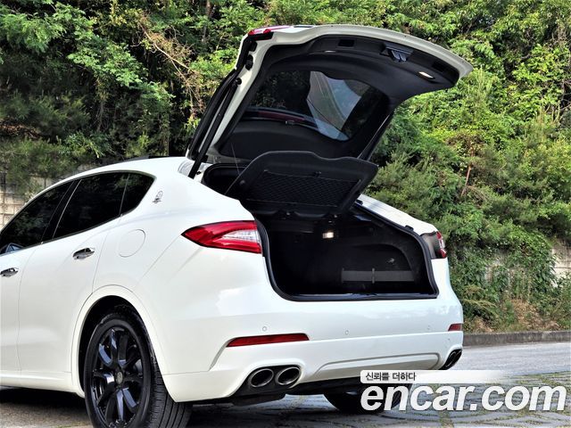 Maserati Levante 3.0 Diesel AWD Luxury — пробег 108 738 км — фото 5 из 5