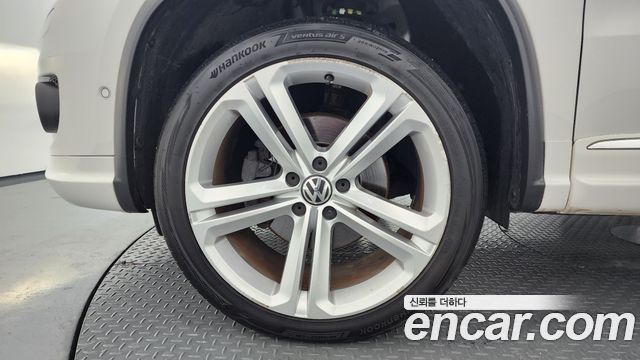 Volkswagen Tiguan из Кореи Encar