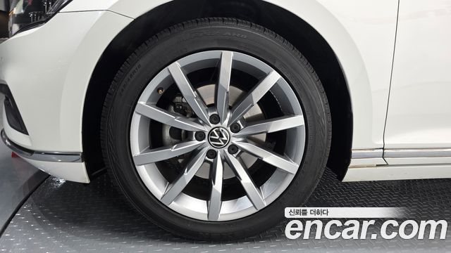 Volkswagen Passat из Кореи Encar