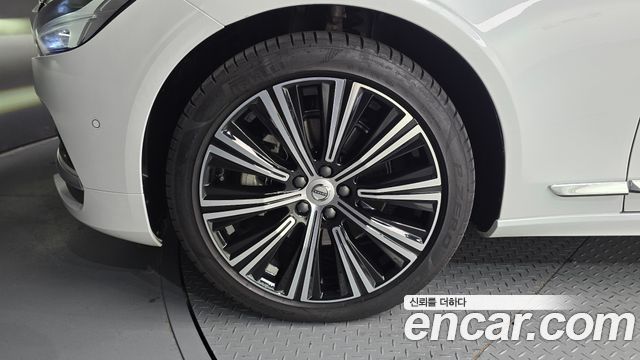 Volvo S90 из Кореи Encar
