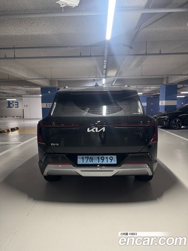 Kia EV5 Long Range 2WD Earth — пробег 1 026 км — фото 5 из 5