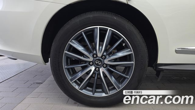 Infiniti QX60 3.5 AWD — пробег 108 911 км — фото 5 из 5