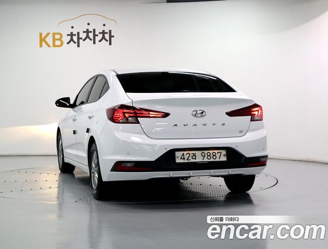 Hyundai AVANTE из Кореи Encar