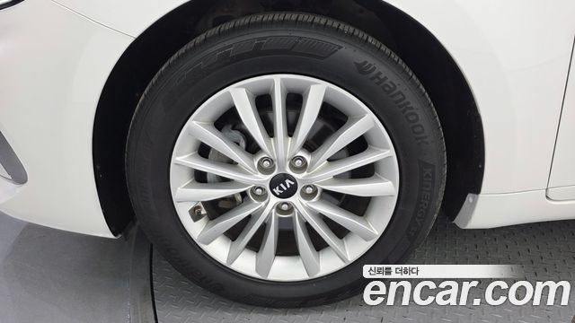 Kia K7 из Кореи Encar