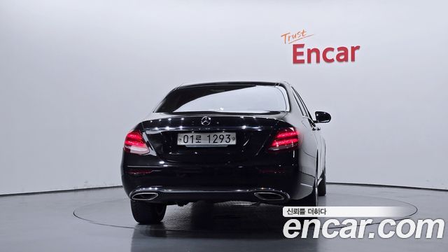 Mercedes-Benz E-Class из Кореи Encar