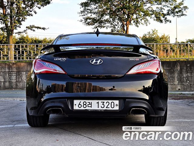 Hyundai Genesis из Кореи Encar