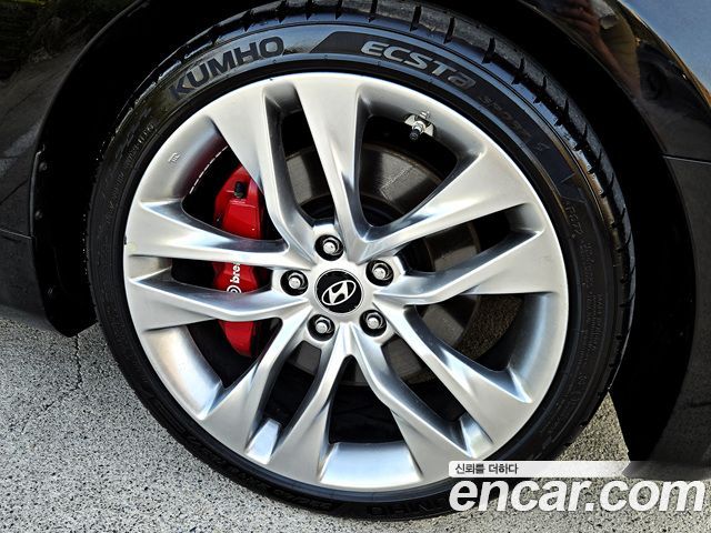Hyundai Genesis из Кореи Encar