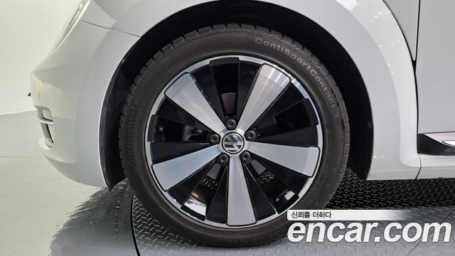 Volkswagen Beatle 2.0 TDI Premium 3rd — пробег 27 127 км