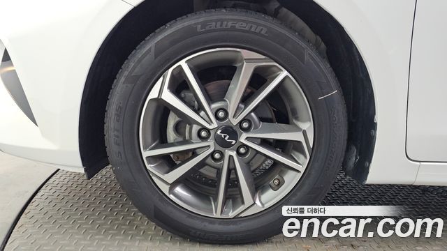 Kia K3 из Кореи Encar
