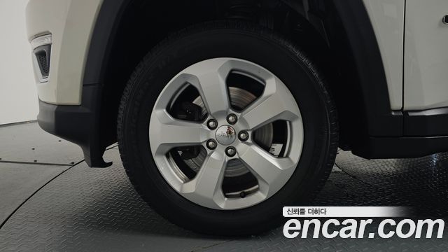Jeep Compass из Кореи Encar