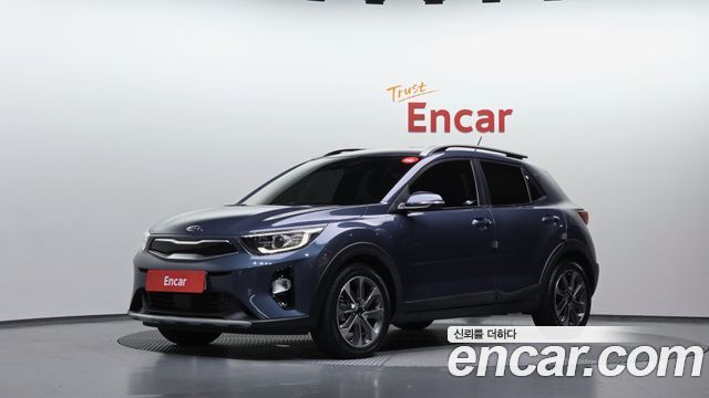 Kia Stonic из Кореи Encar