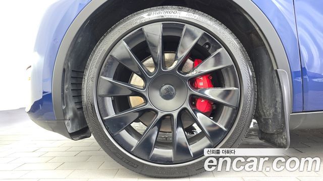 Tesla Model Y Long Range AWD — пробег 94 996 км — фото 5 из 5