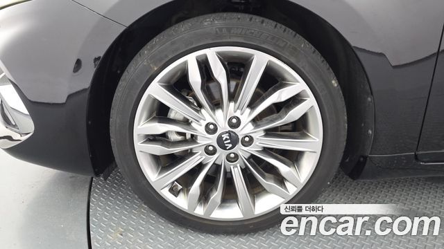 Kia K7 из Кореи Encar
