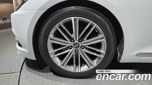 Hyundai Genesis из Кореи Encar