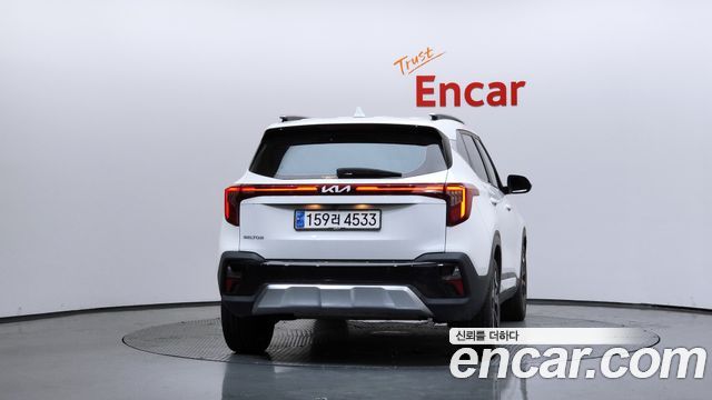 Kia Seltos из Кореи Encar