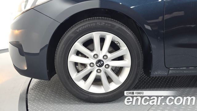 Kia K3 из Кореи Encar