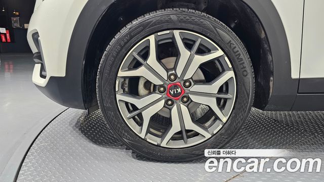Kia Seltos из Кореи Encar