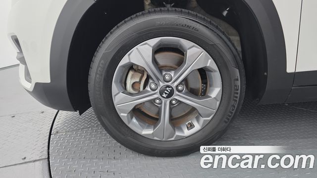 Kia Seltos из Кореи Encar