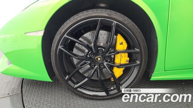 Lamborghini Huracan LP610-4 Spyder — пробег 43266 км