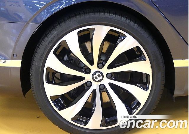Bentley Flying Spur из Кореи Encar
