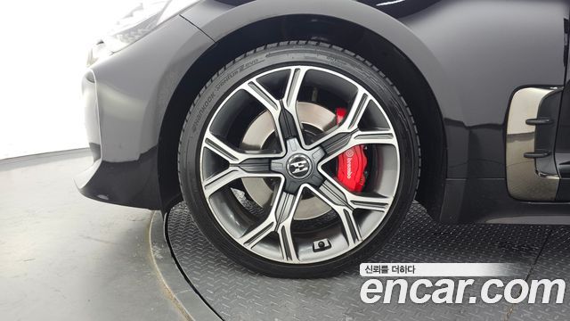 Kia Stinger из Кореи Encar