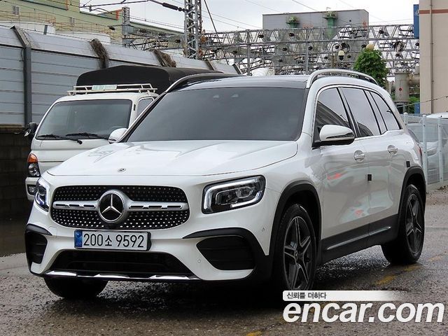 Mercedes-Benz GLB-Class GLB250 4MATIC — пробег 63 032 км — фото 2 из 5