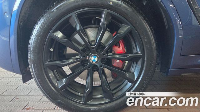 BMW X4 xDrive20i M Sports Pro — пробег 5 275 км — фото 5 из 5