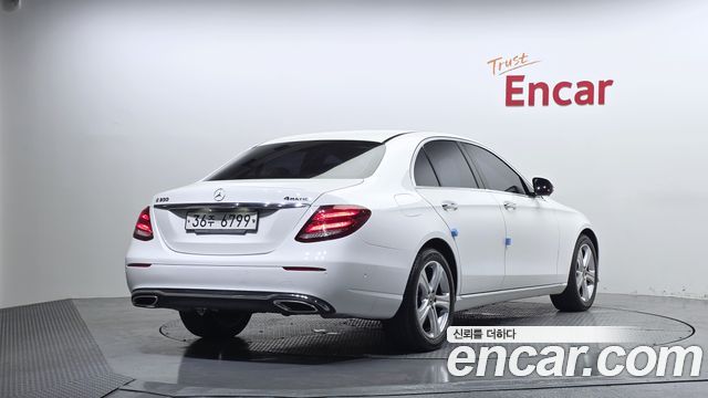 Mercedes-Benz E-Class из Кореи Encar