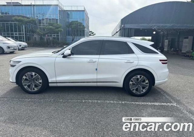 Genesis GV70 e-AWD — пробег 104456 км