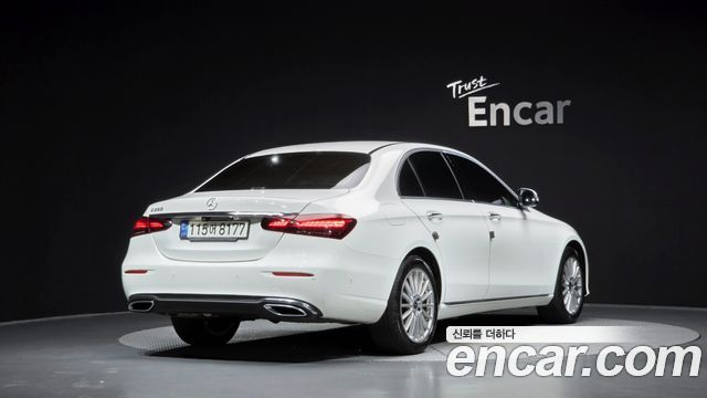 Mercedes-Benz E-Class из Кореи Encar