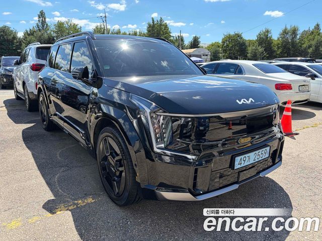 Kia EV9 Long Range 4WD GT Line — пробег 35000 км