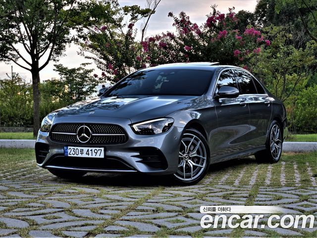 Mercedes-Benz E-Class E220d 4MATIC AMG Line — пробег 22800 км