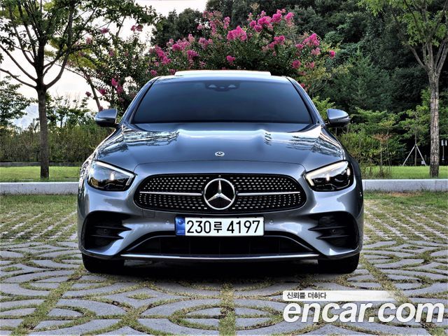 Mercedes-Benz E-Class E220d 4MATIC AMG Line — пробег 22800 км