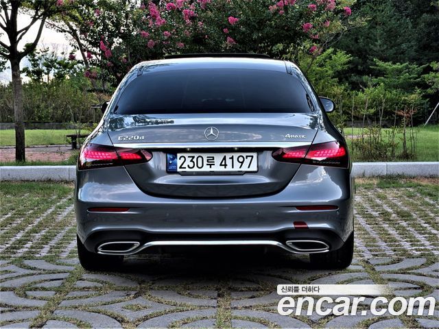 Mercedes-Benz E-Class E220d 4MATIC AMG Line — пробег 22800 км