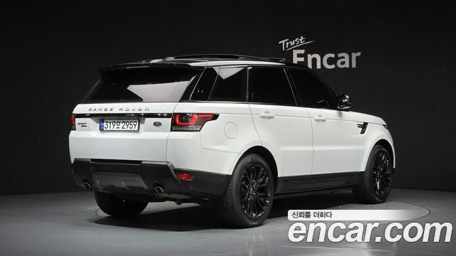 Land Rover Range Rover Sport 3.0 SDV6 HSE Dynamic — пробег 140 544 км — фото 2 из 5