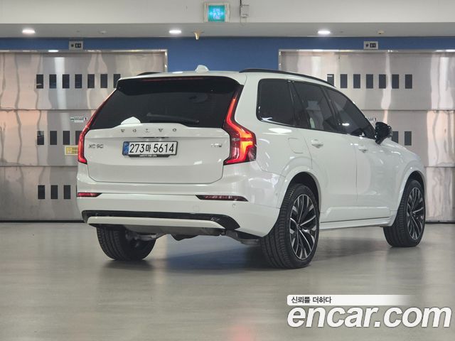 Volvo XC90 T8 Ultra Dark Hybrid — пробег 6 243 км — фото 4 из 5